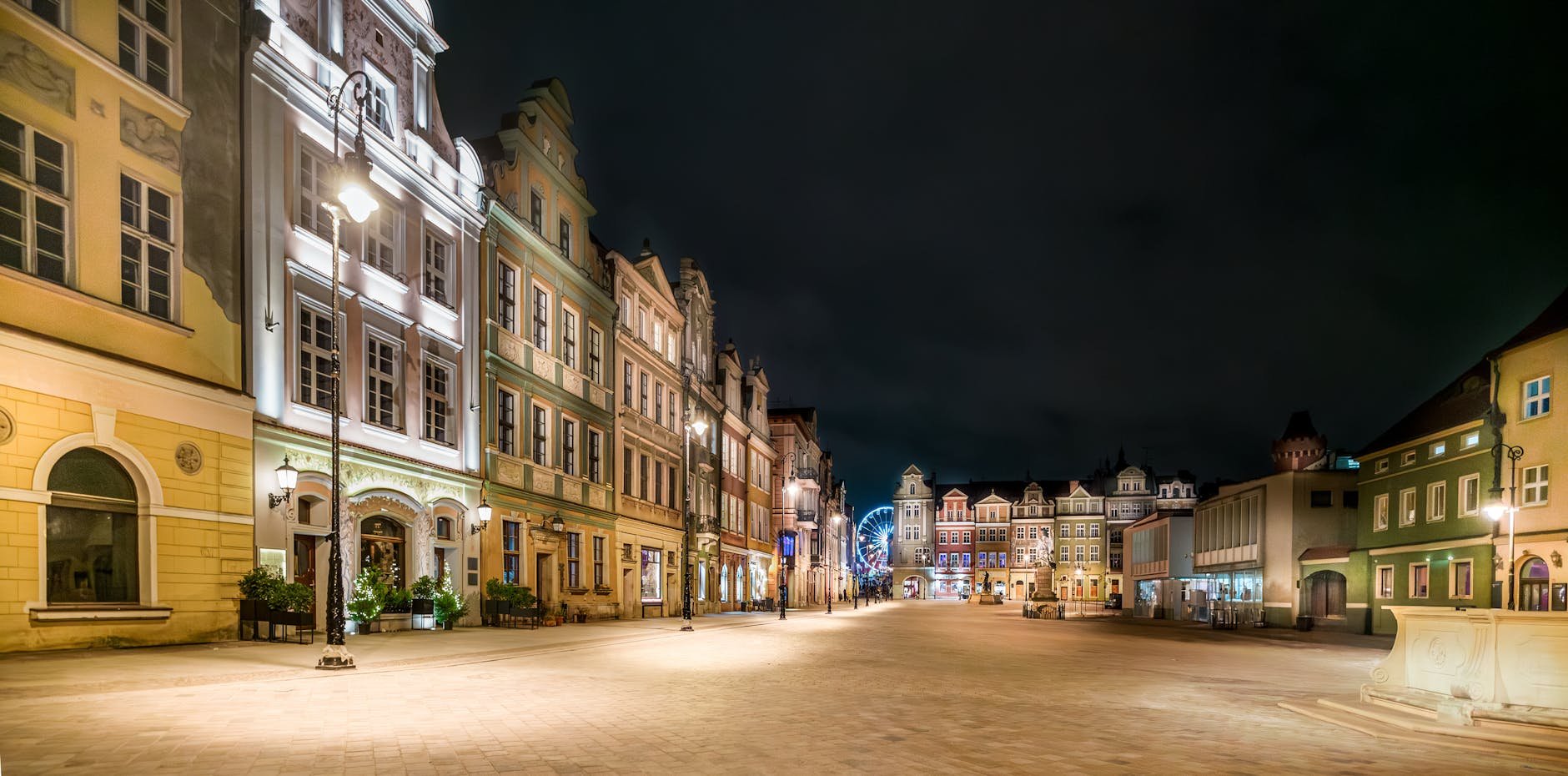 TOP 10 najpiękniejszych budynków w Polsce